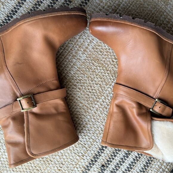 Ugg Ellecia Leather‎ Wedge Boot - Picture 9 of 16